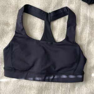 Lululemon sports bra